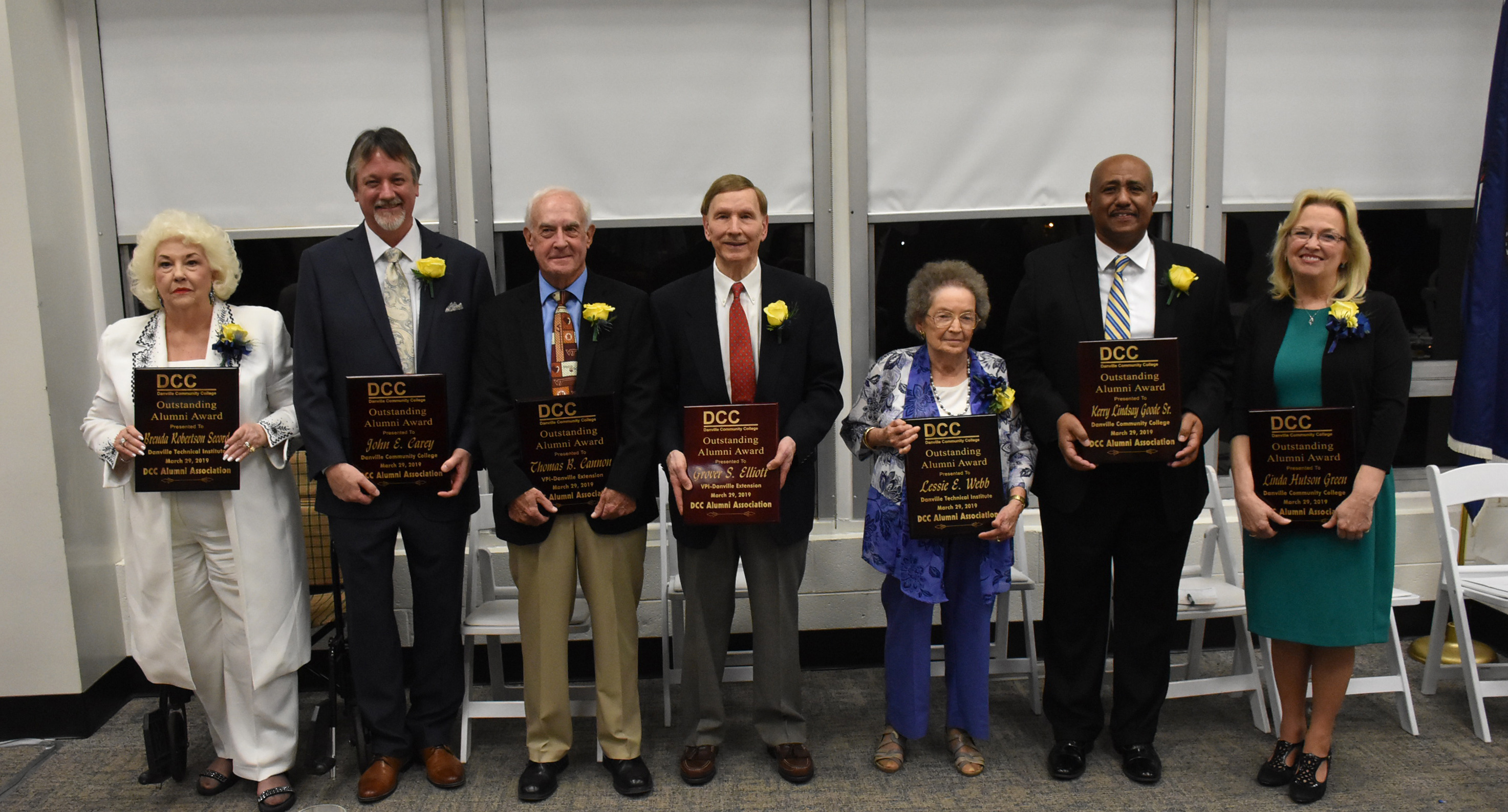 photo of the 2019 outstanding alumni award recipients